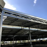 Construcción con estructura metálica en Panamá