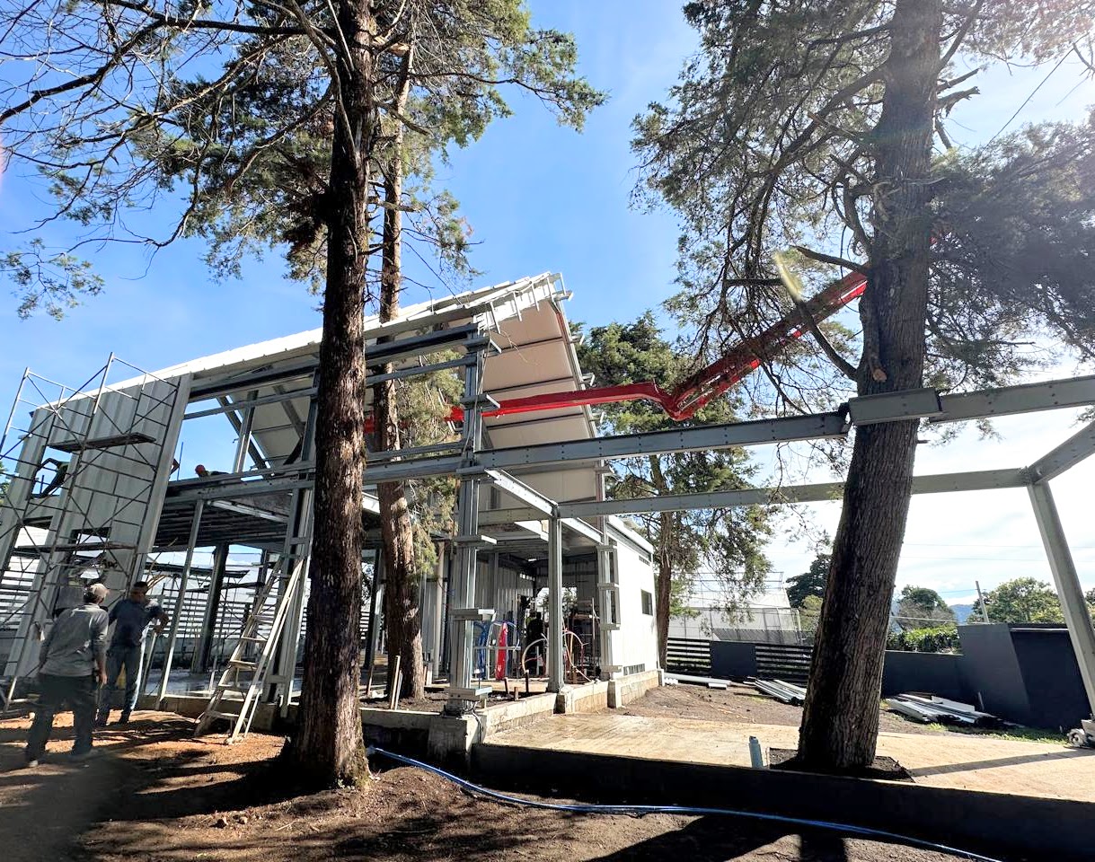 casa en Boquete con estructura metálica